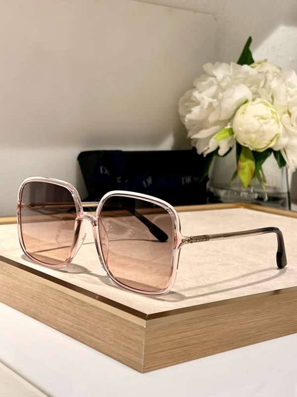 Picture of Dior Sunglasses _SKUfw55794765fw